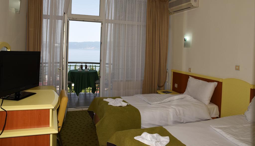 Hotel Klimetica Охрид Экстерьер фото